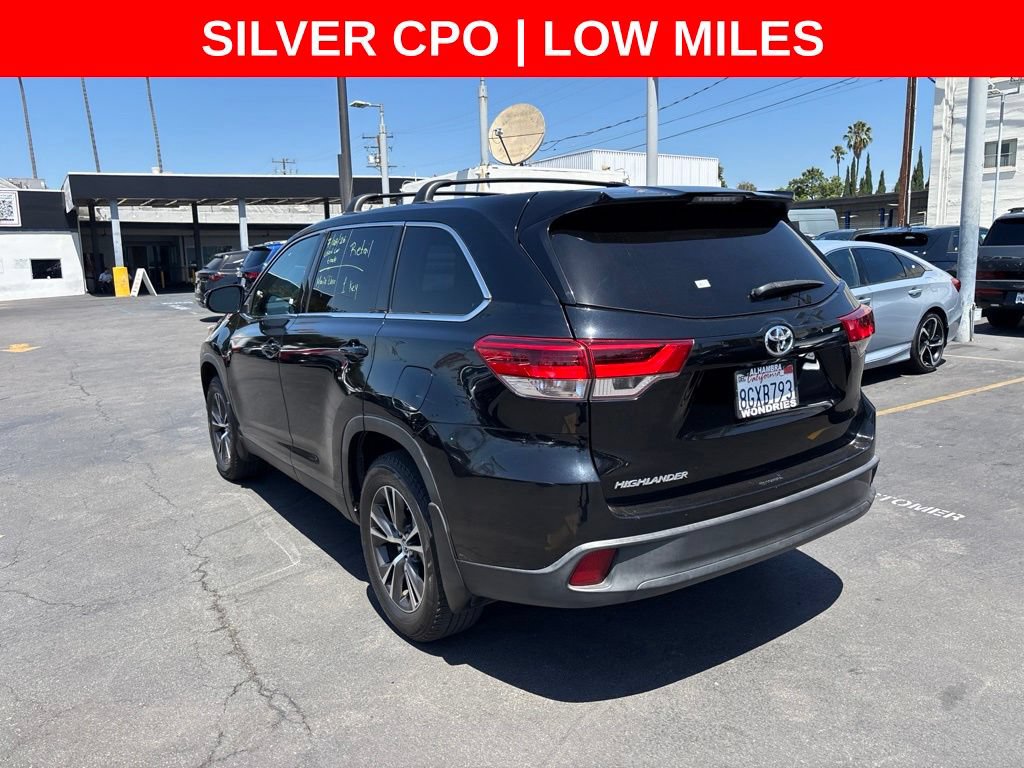 Used 2019 Toyota Highlander LE w/ Carpet Mat Package (TMS) FWD image 6