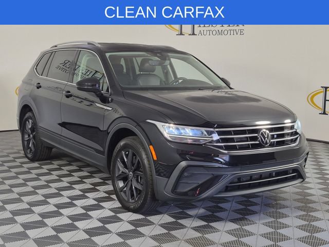 Used 2023 Volkswagen Tiguan SE FWD image 2