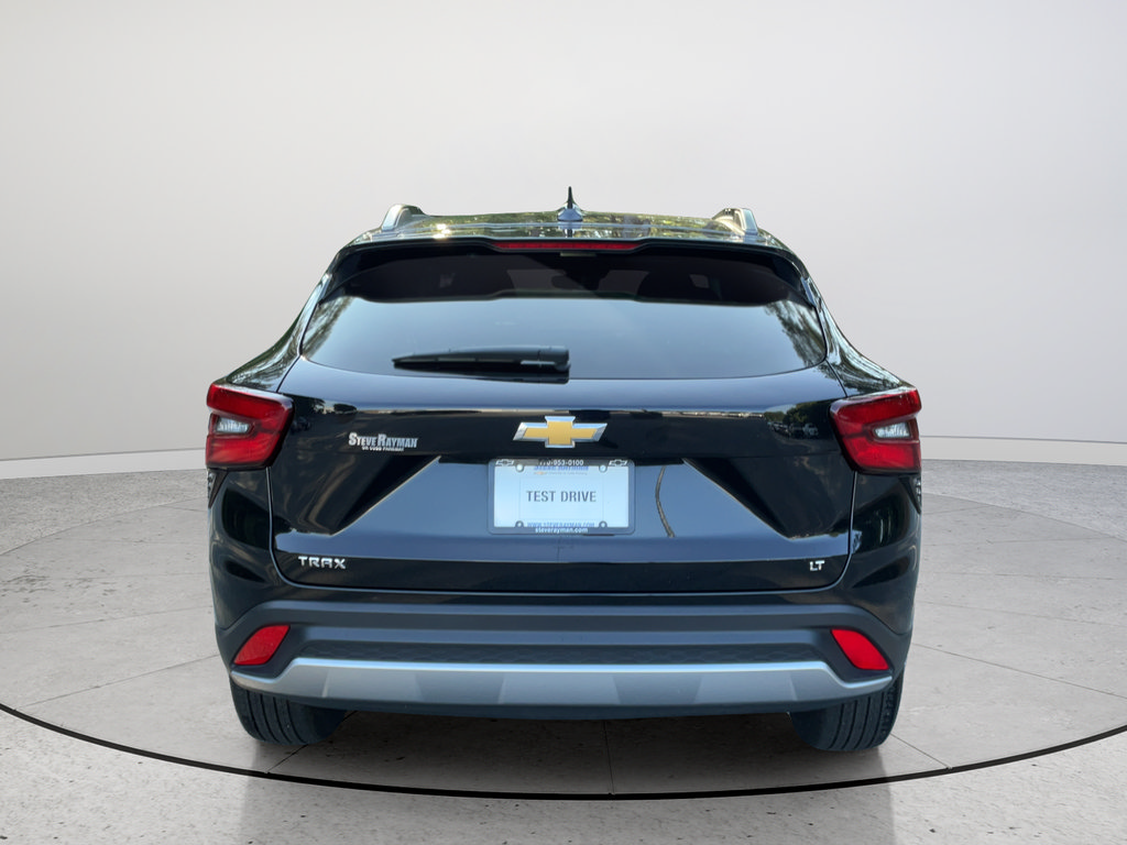 Certified 2025 Chevrolet Trax LT FWD image 8
