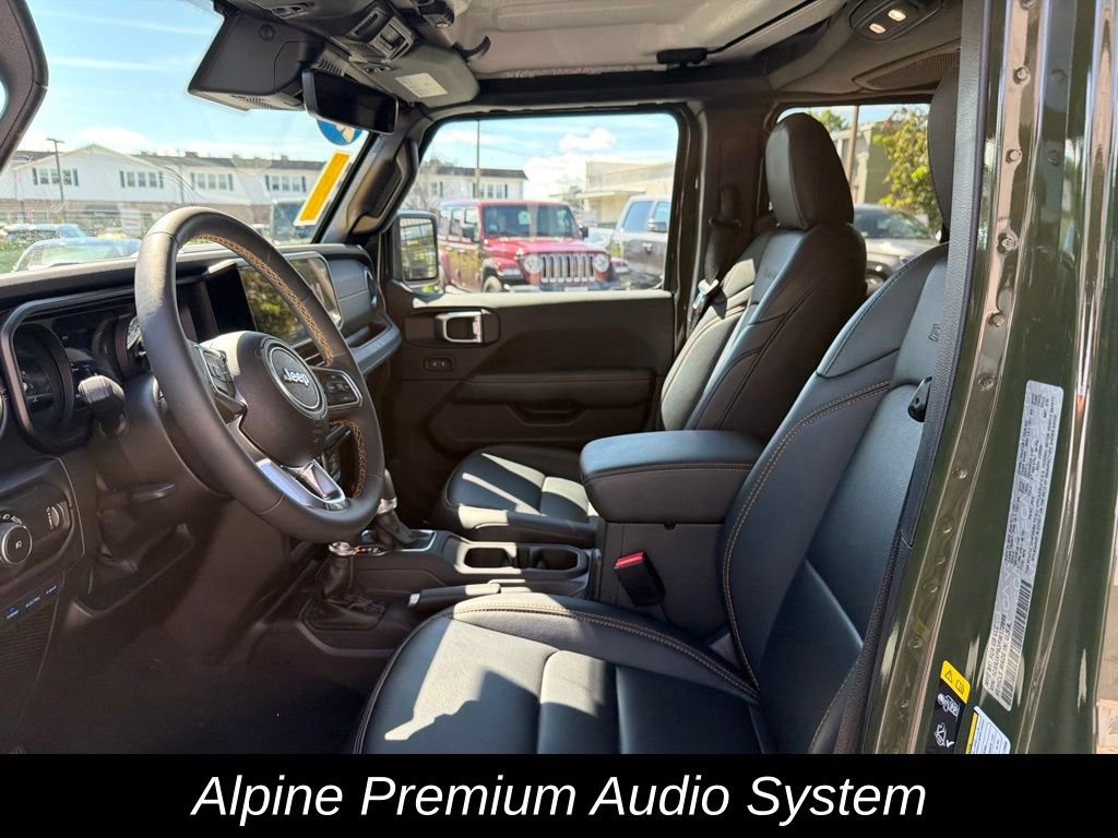 Certified 2024 Jeep Wrangler Unlimited Sahara w/ Technology Group AWD/4WD image 14
