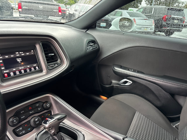 Used 2022 Dodge Challenger GT AWD/4WD image 13