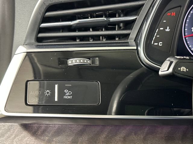 Used 2019 Audi Q8 Prestige image 19