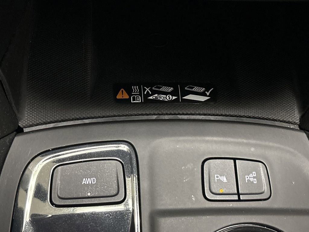 Used 2023 Chevrolet Equinox Premier image 60