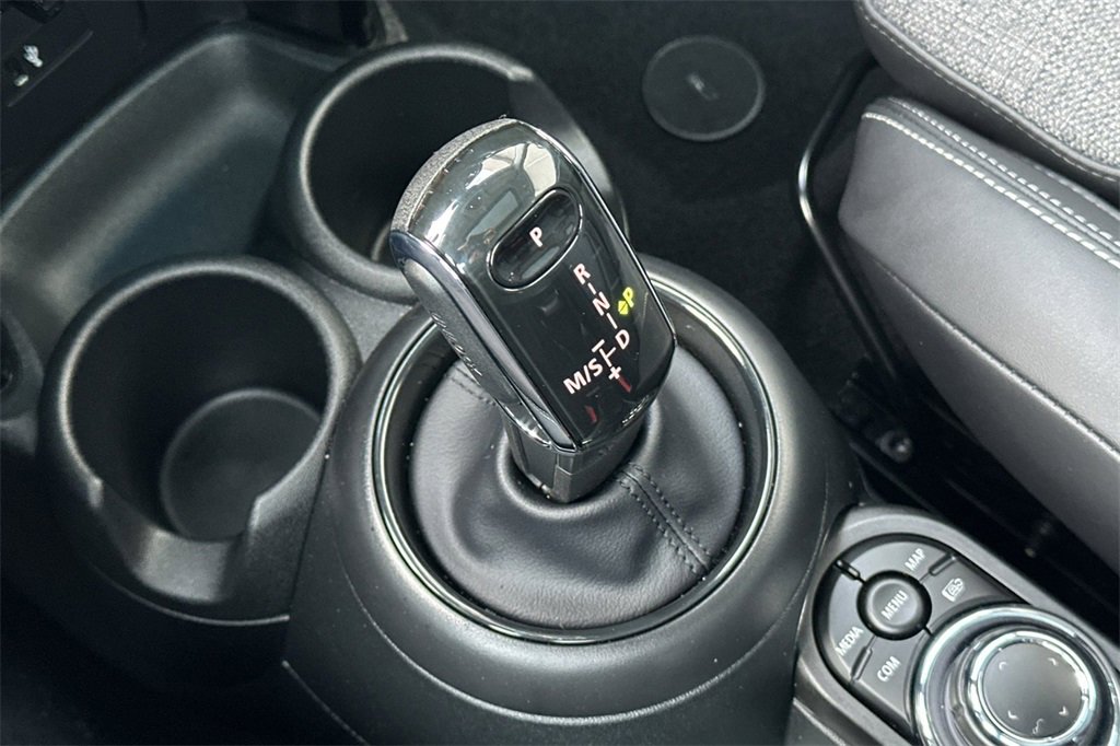 Used 2023 MINI Cooper S w/ Signature Upholstery Package image 20