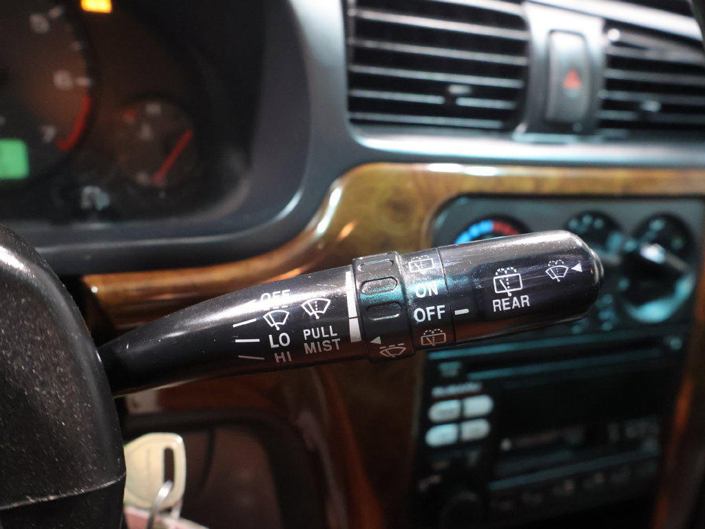 Used 2002 Subaru Outback Limited AWD/4WD image 31