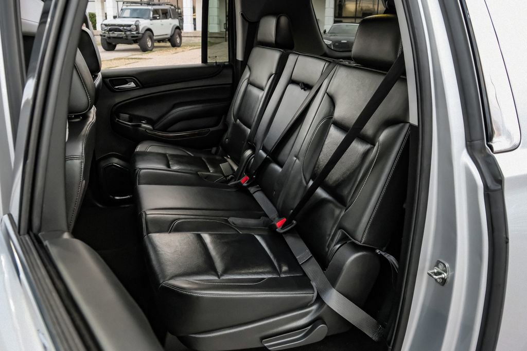 Used 2018 Chevrolet Suburban LT image 41