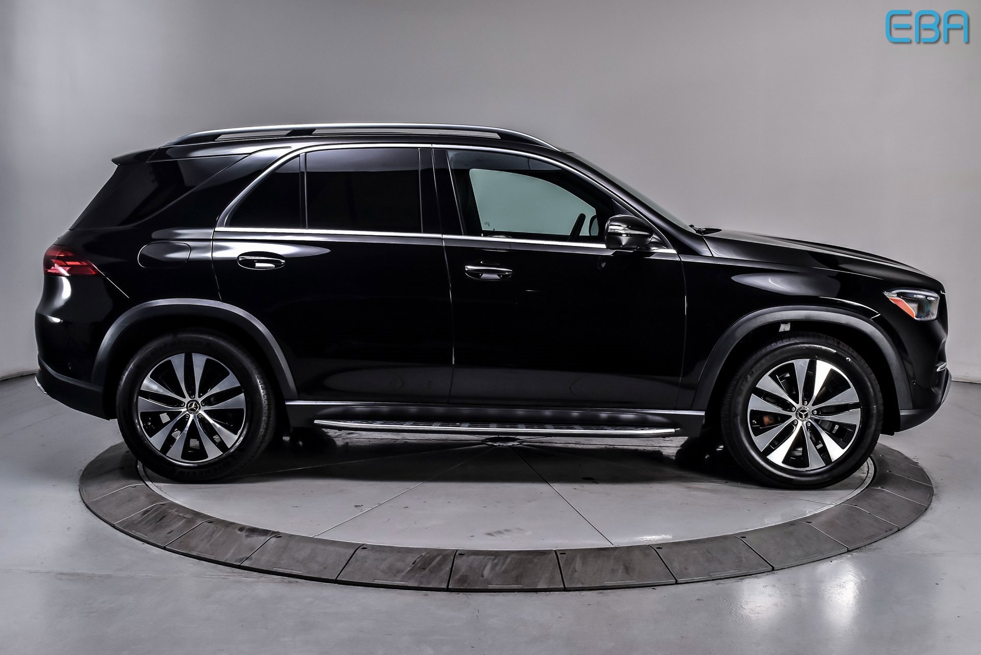 Used 2024 Mercedes-Benz GLE 350 4MATIC image 7