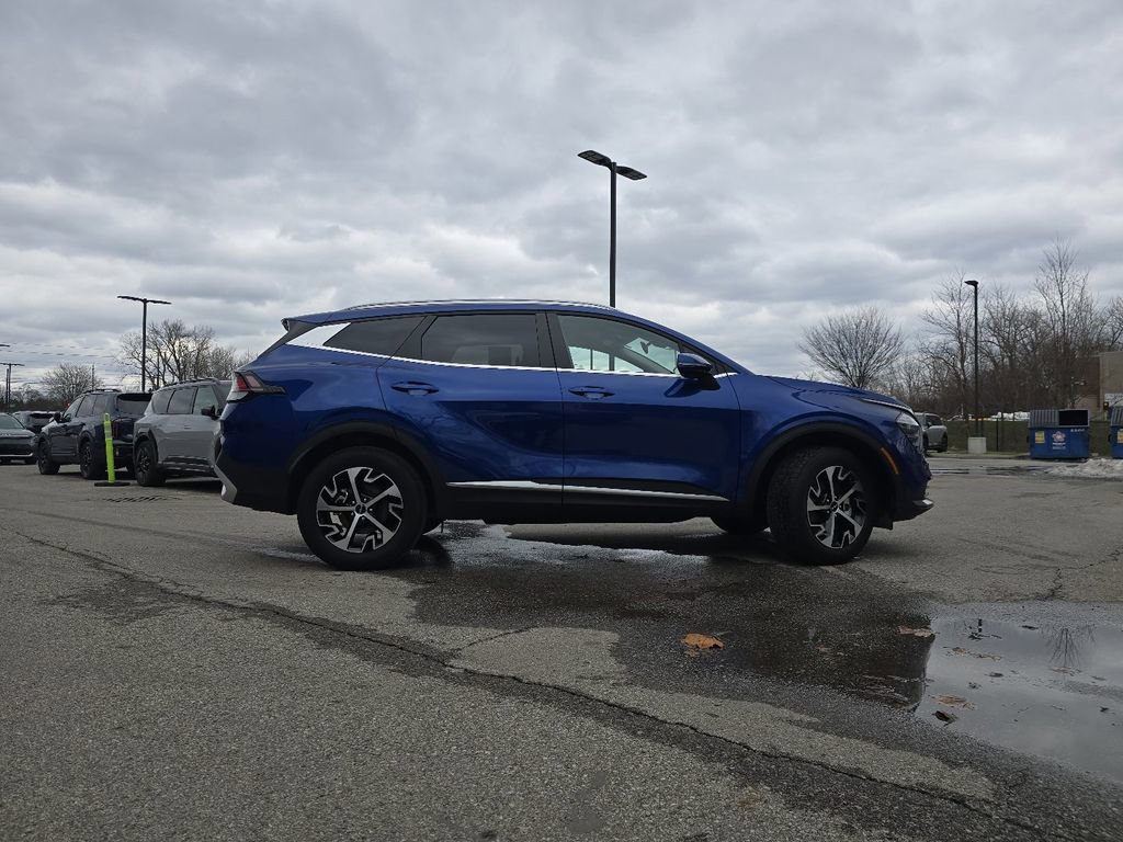 Used 2024 Kia Sportage EX image 18
