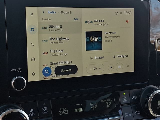 Used 2024 Toyota Highlander LE image 16