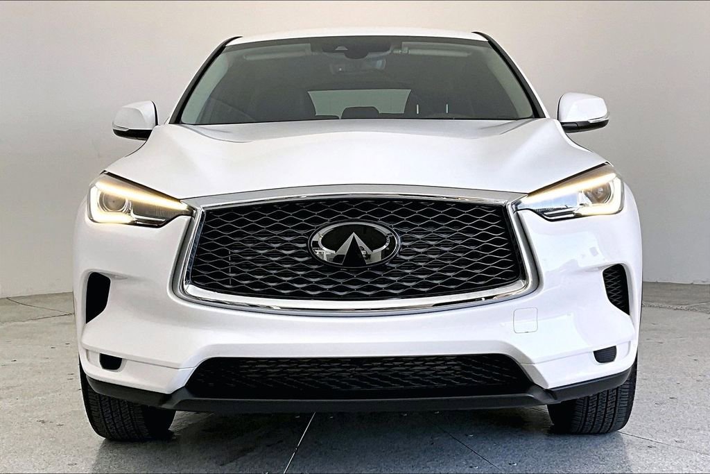 Certified 2025 INFINITI QX50 Pure image 5