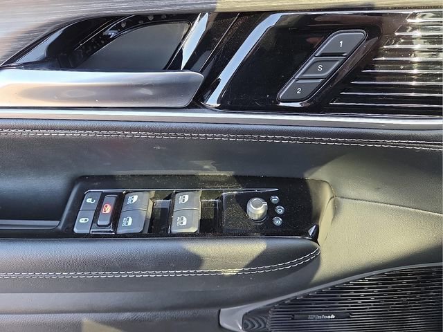 Used 2024 Jeep Wagoneer Series III w/ Premium Group I image 13