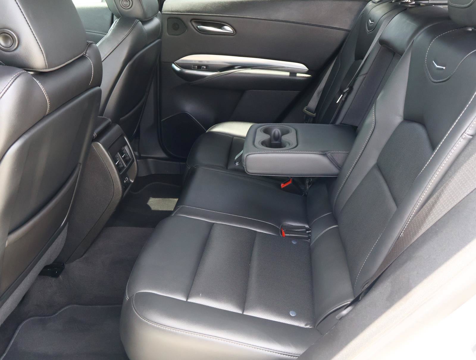 Used 2022 Cadillac XT4 Premium Luxury w/ Technology Package FWD image 26