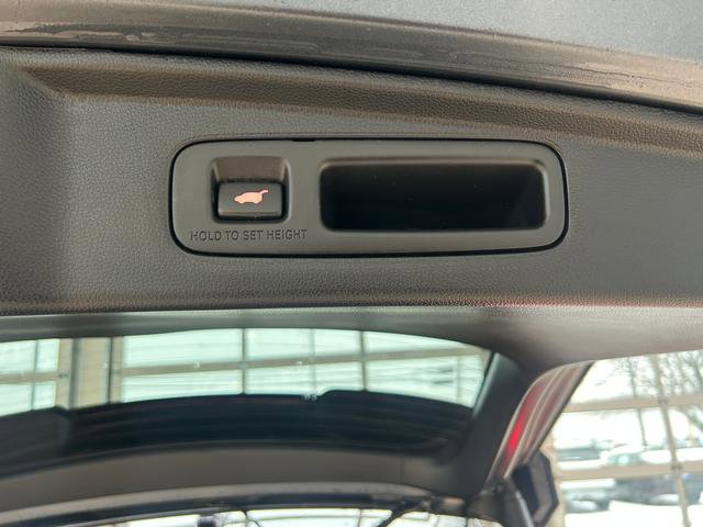 Used 2023 Honda CR-V EX-L image 24