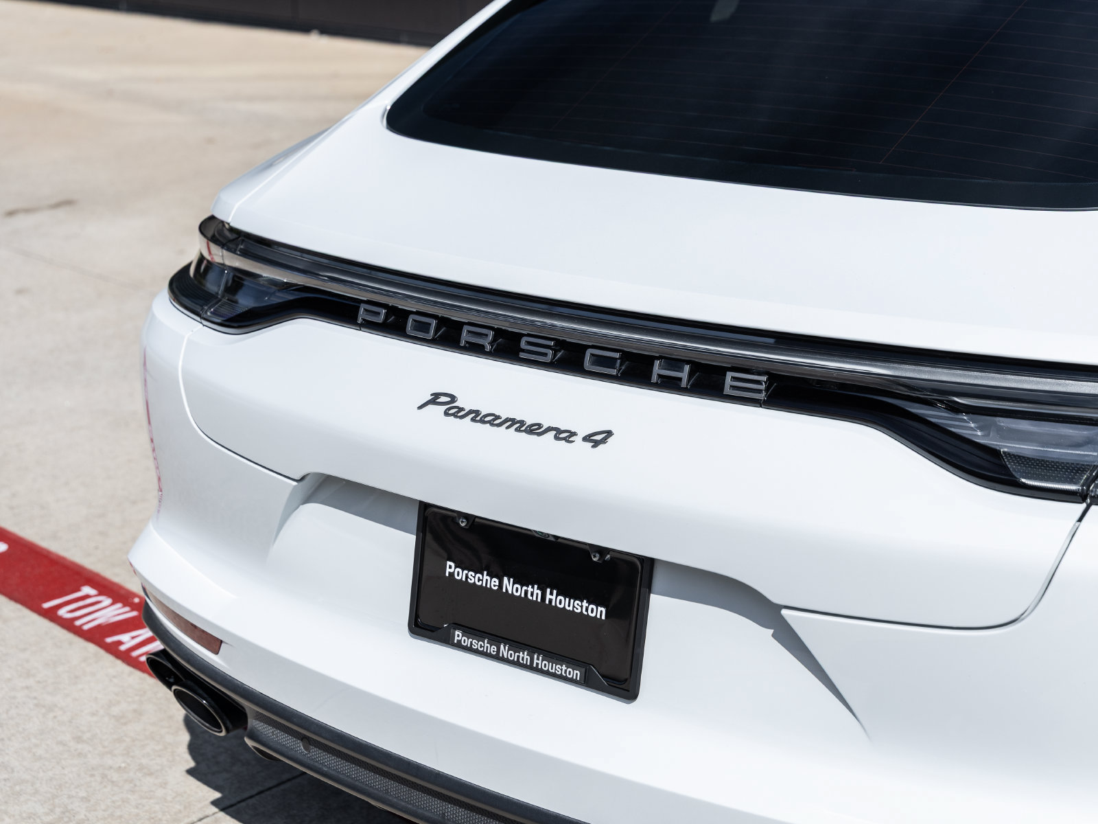 Certified 2023 Porsche Panamera 4 Platinum Edition AWD/4WD image 17