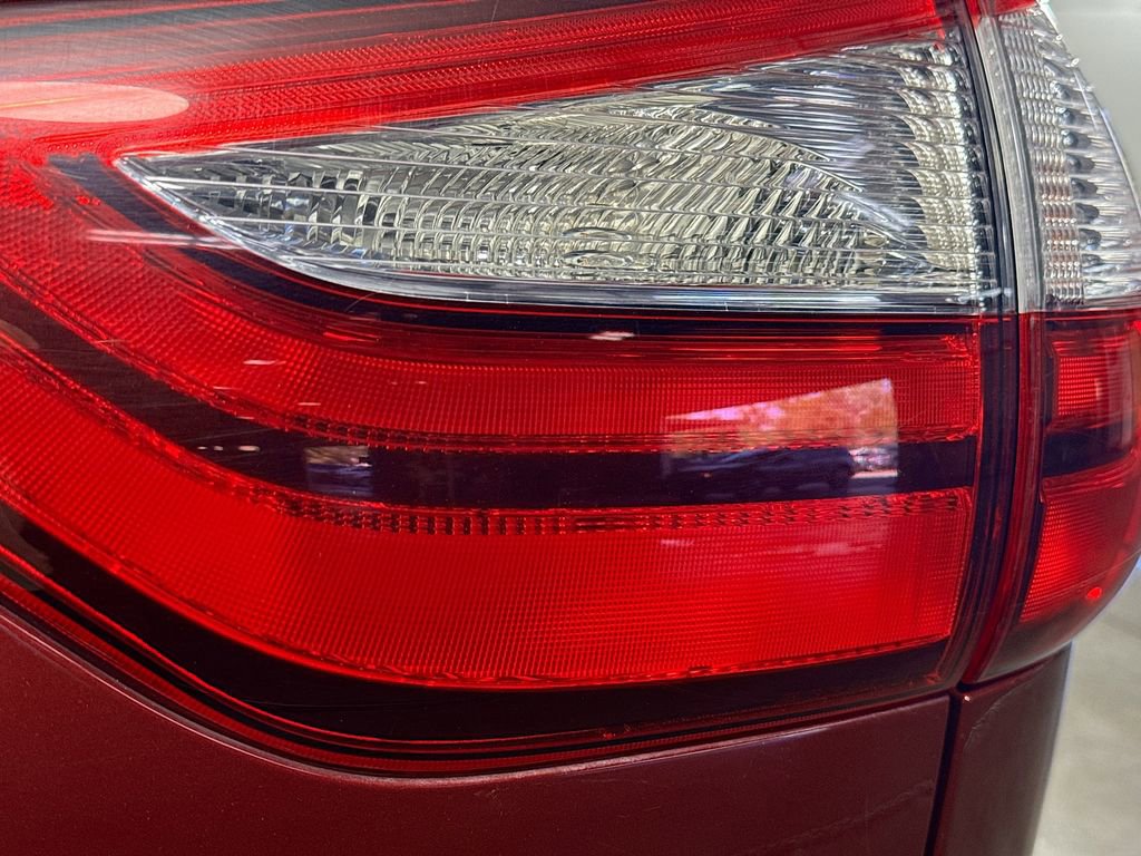 Used 2018 Toyota Sienna Limited Premium w/ Carpet Mat Package image 33