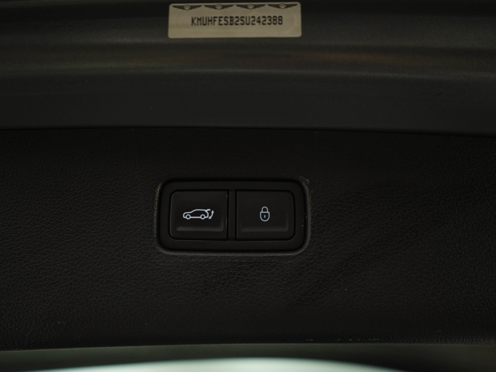 Used 2025 Genesis GV80 2.5T Standard AWD/4WD image 17