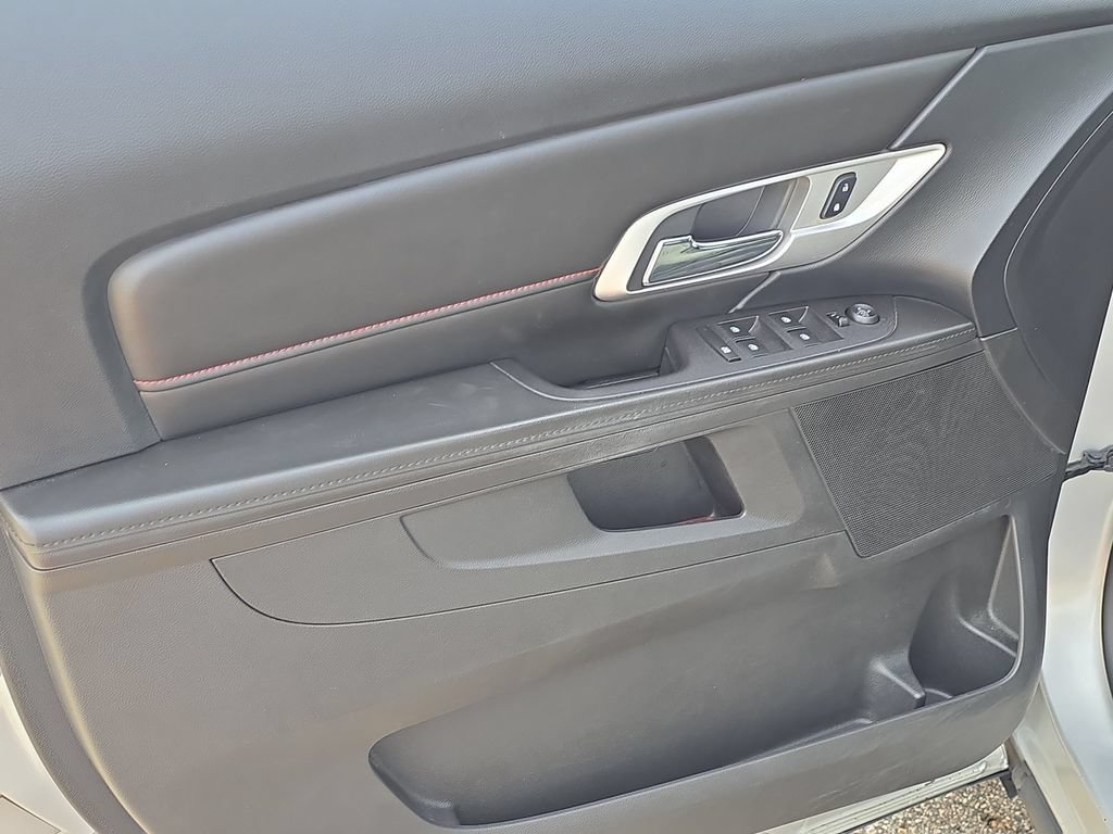 Used 2016 GMC Terrain SLE AWD/4WD image 8