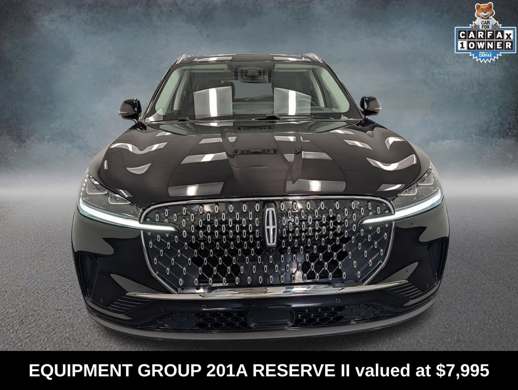 Used 2026 Lincoln Aviator Reserve AWD/4WD image 2