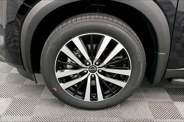 New 2025 Nissan Pathfinder Platinum w/ Lighting Package (N93) image 12