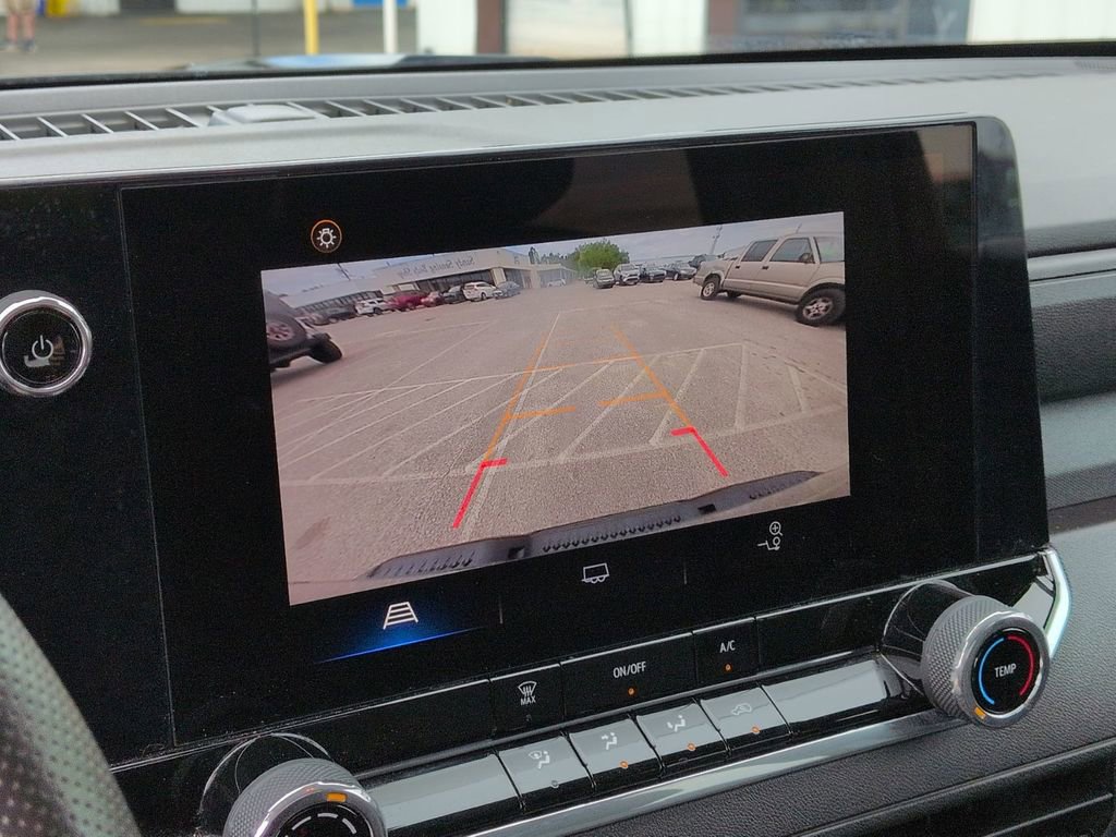 Used 2024 Chevrolet Colorado W/T RWD image 23
