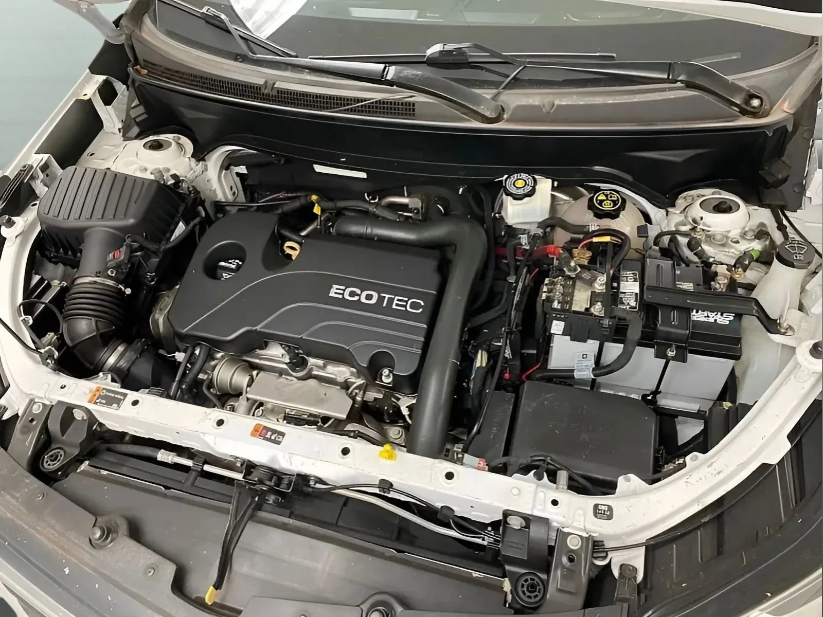 Used 2020 Chevrolet Equinox LT FWD image 21