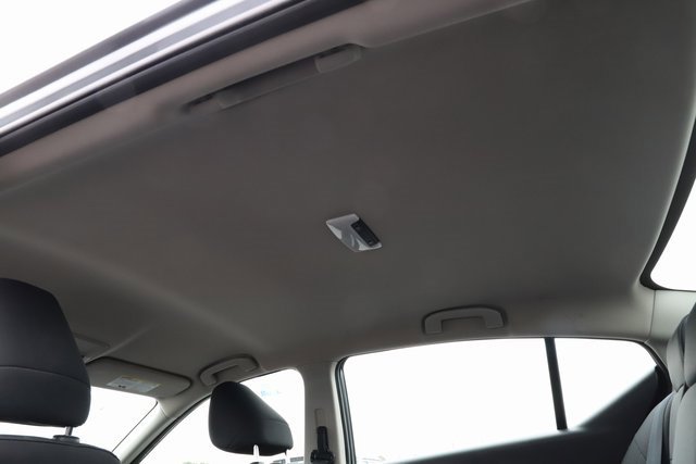 Used 2024 Nissan Altima 2.5 SV image 18