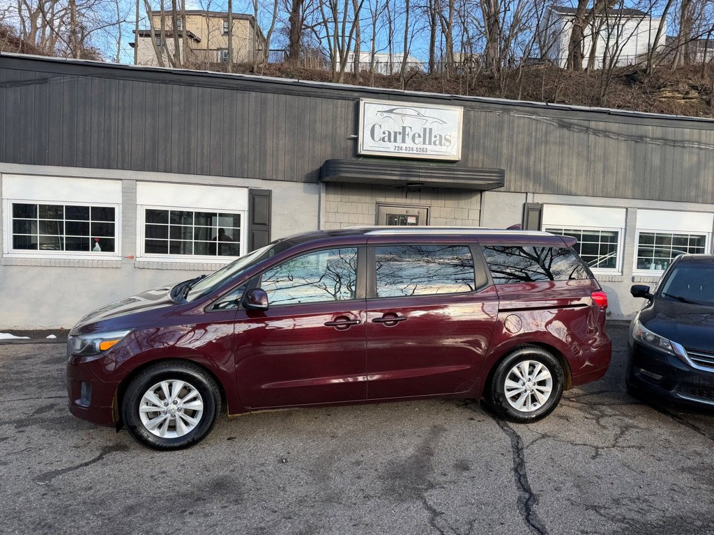 Used 2015 Kia Sedona LX