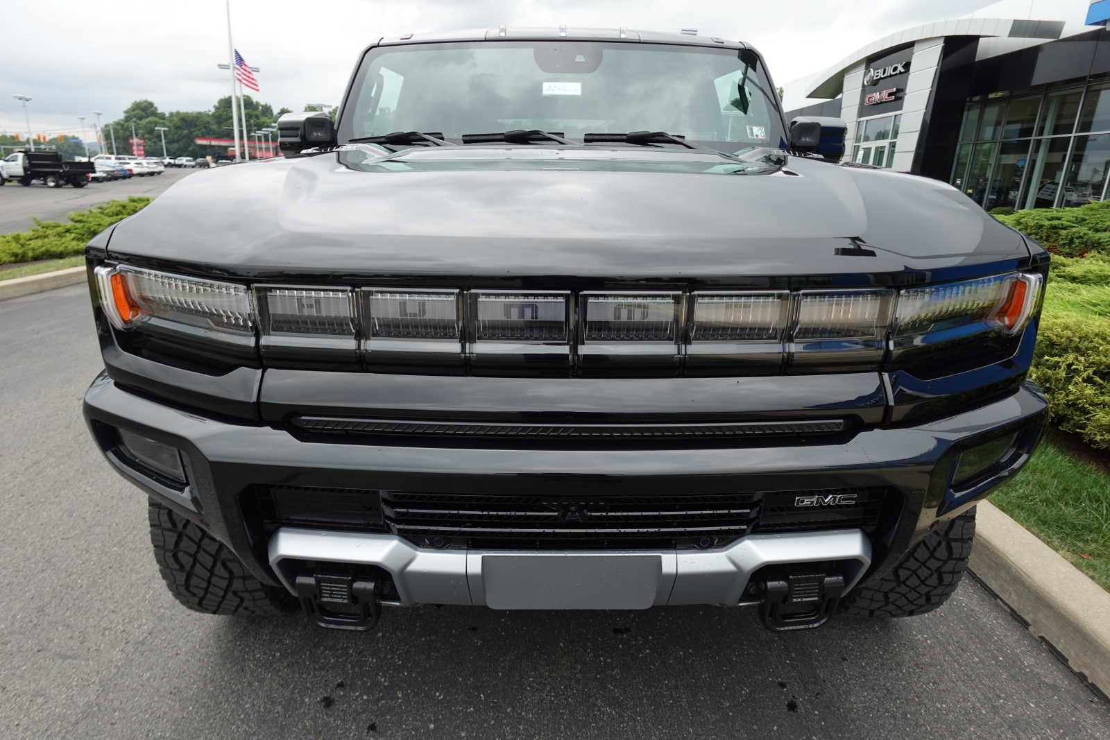 New 2024 GMC Hummer EV 2X w/ Extreme Off-Road Package image 8