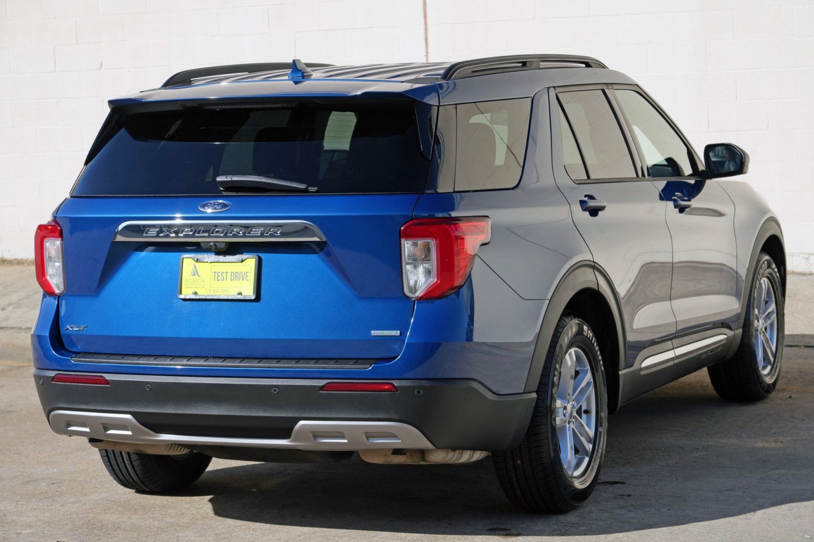 Used 2020 Ford Explorer XLT w/ Equipment Group 202A RWD image 46
