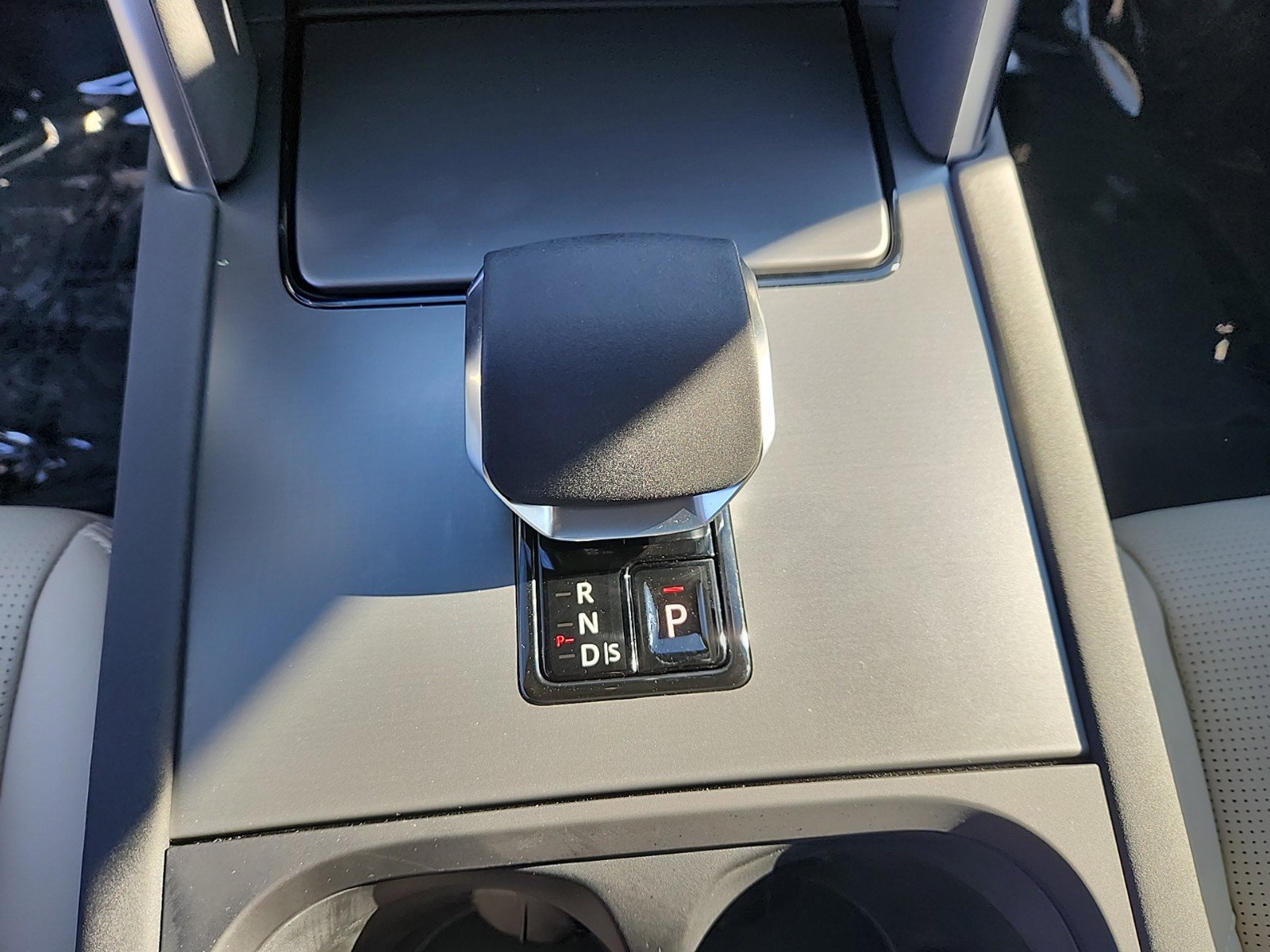 Certified 2025 Land Rover Discovery Sport S image 16