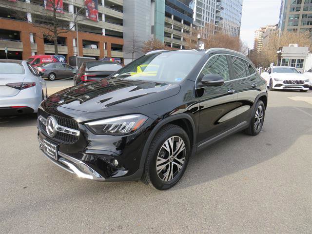 Used 2025 Mercedes-Benz GLA 250 4MATIC image 1
