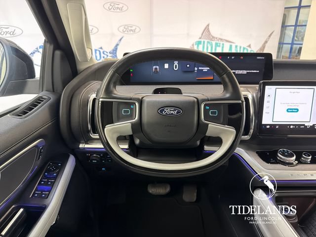 Certified 2025 Ford Expedition Platinum w/ Driver's Package AWD/4WD image 17
