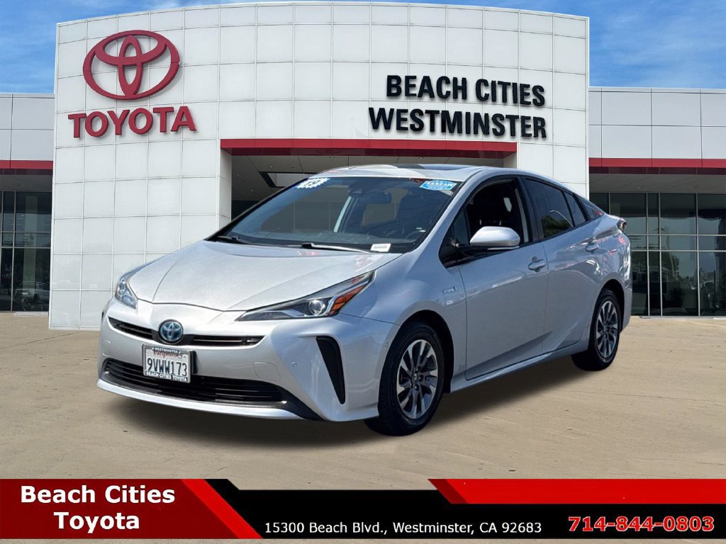 Used 2019 Toyota Prius XLE w/ Premium Convenience Package FWD image 6