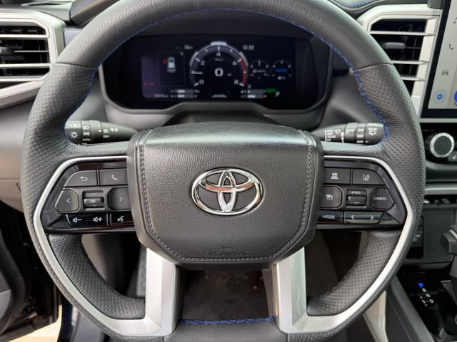 Used 2025 Toyota Sequoia Platinum AWD/4WD image 13