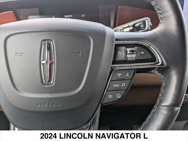 Used 2024 Lincoln Navigator L Reserve image 14