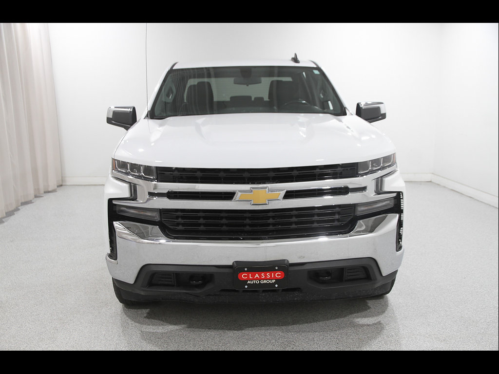 Used 2022 Chevrolet Silverado 1500 LT AWD/4WD image 2