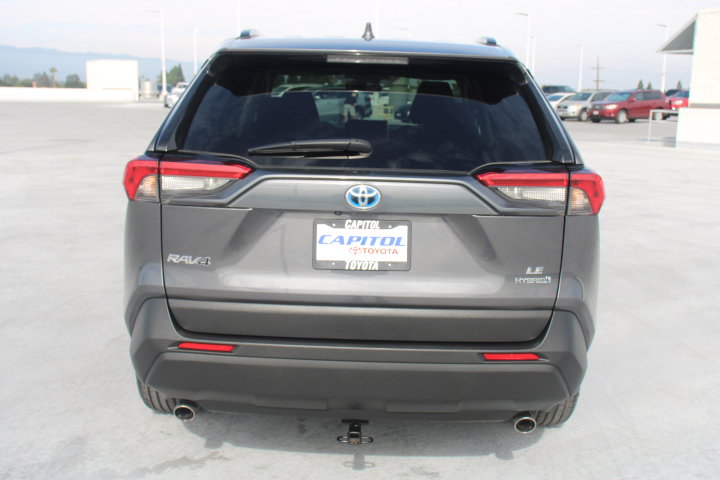Certified 2024 Toyota RAV4 LE AWD/4WD image 4