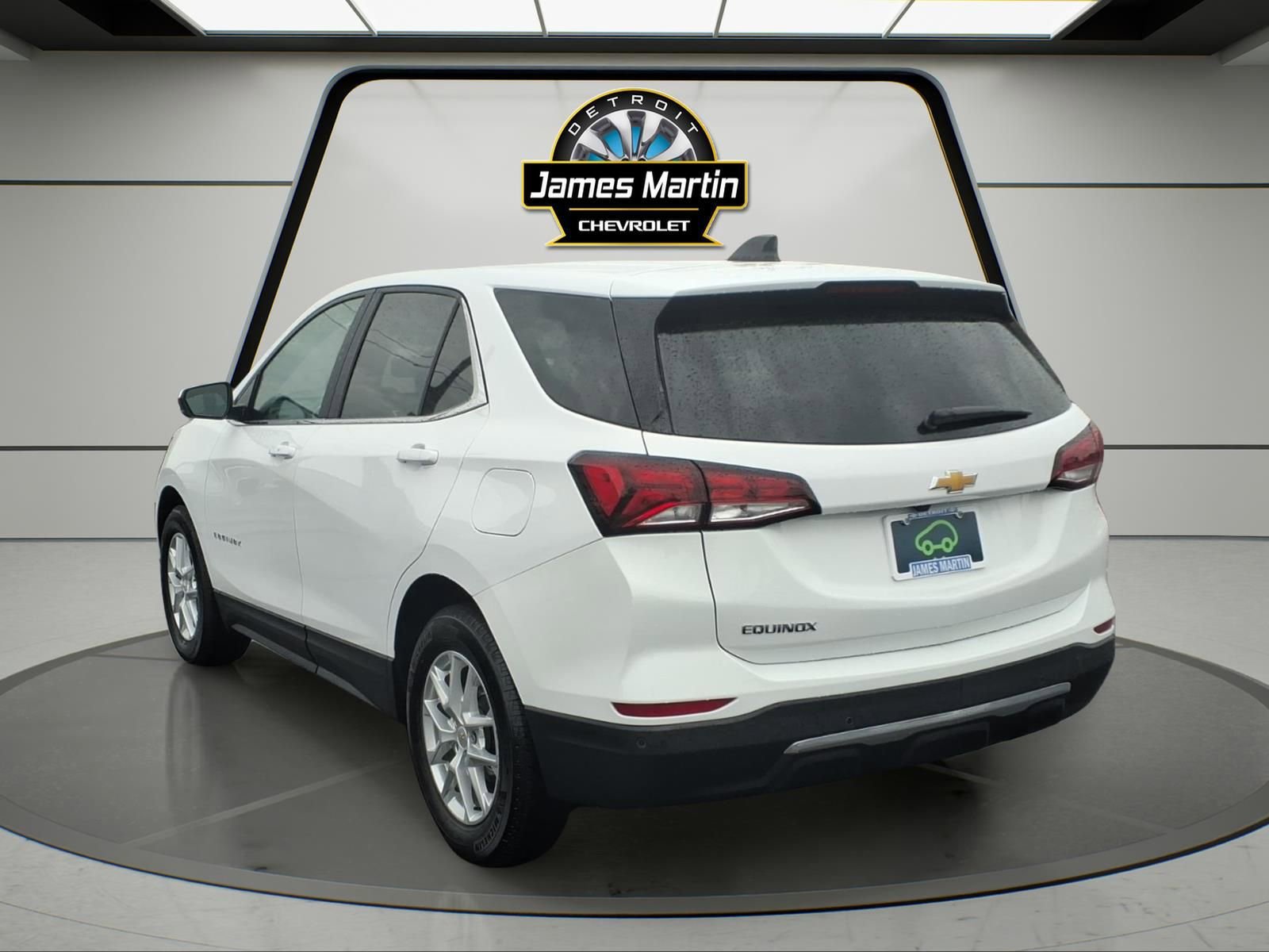Certified 2024 Chevrolet Equinox LT w/ LPO, Floor Liner Package FWD image 6