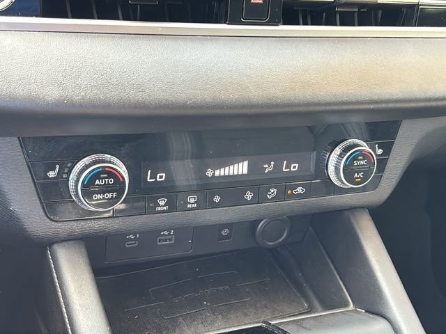 Used 2022 Mitsubishi Outlander SE image 32