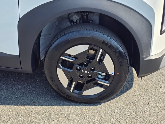 New 2027 Kia Seltos LX AWD/4WD image 9