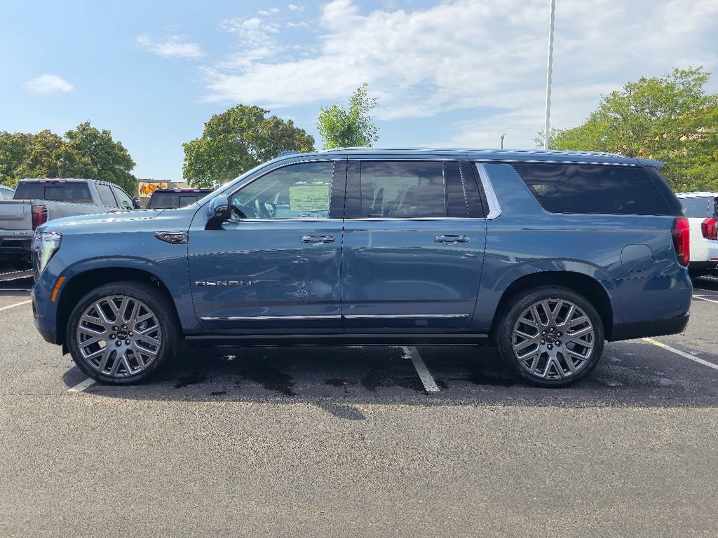 New 2026 GMC Yukon XL Denali Ultimate AWD/4WD image 10