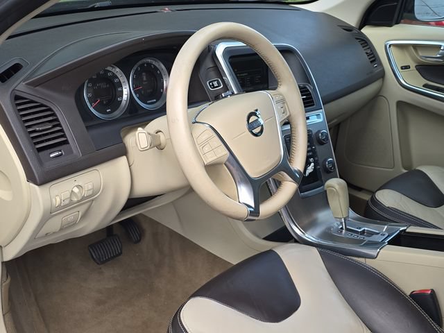 Used 2012 Volvo XC60 T6 R-Design AWD/4WD image 8