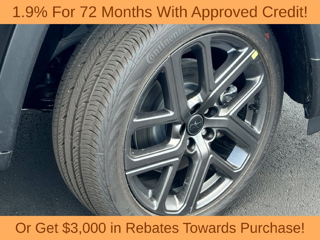 New 2026 Jeep Compass Limited w/ Sun, Sound & Navigation Group AWD/4WD image 9