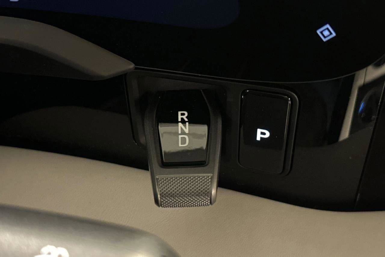 New 2025 Porsche Taycan 4S image 55