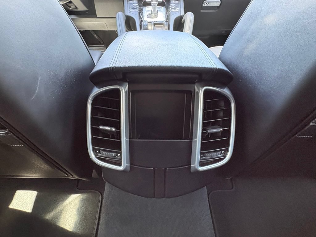Used 2015 Porsche Cayenne Diesel AWD/4WD image 24