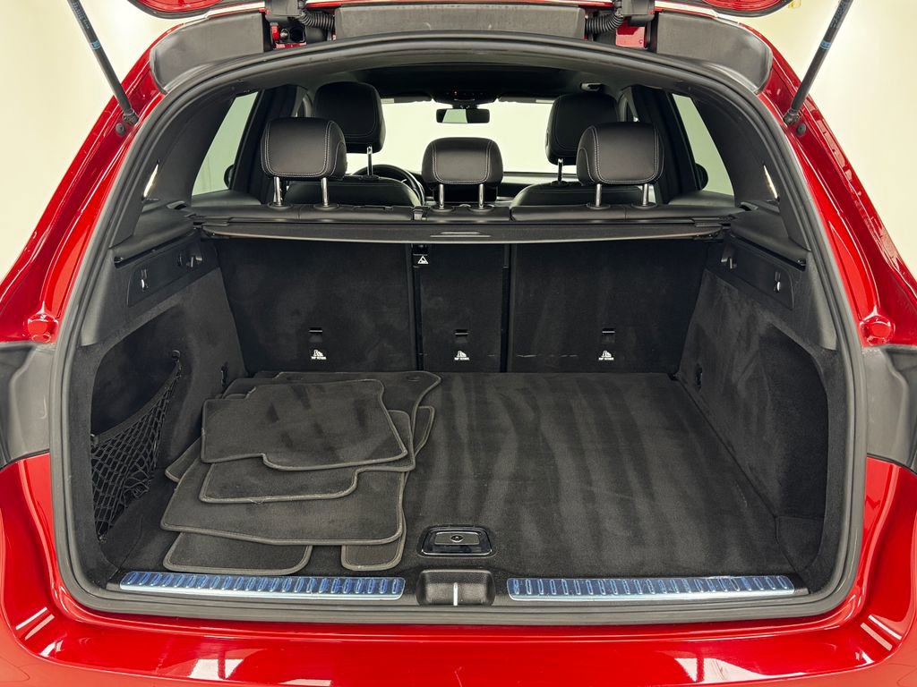 Used 2020 Mercedes-Benz GLC 300 4MATIC image 35