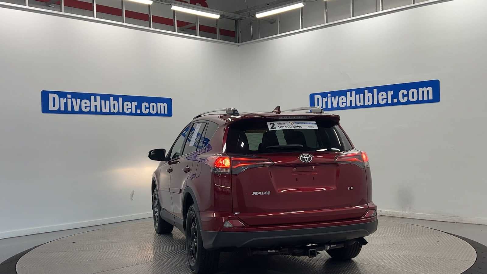 Used 2018 Toyota RAV4 LE w/ All Weather Liner Package FWD image 2