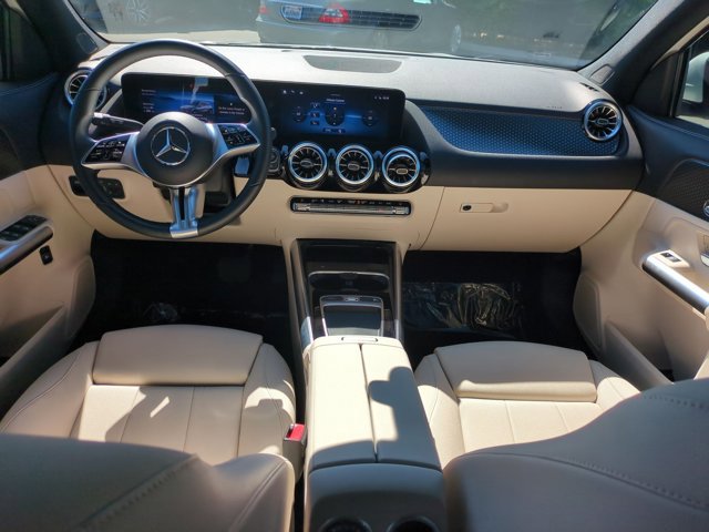 Used 2025 Mercedes-Benz GLA 250 image 17