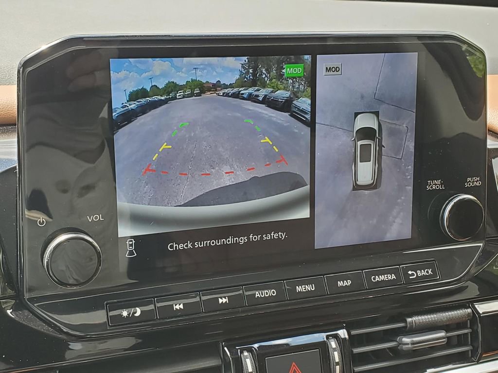 Used 2023 Nissan Pathfinder Platinum FWD image 33