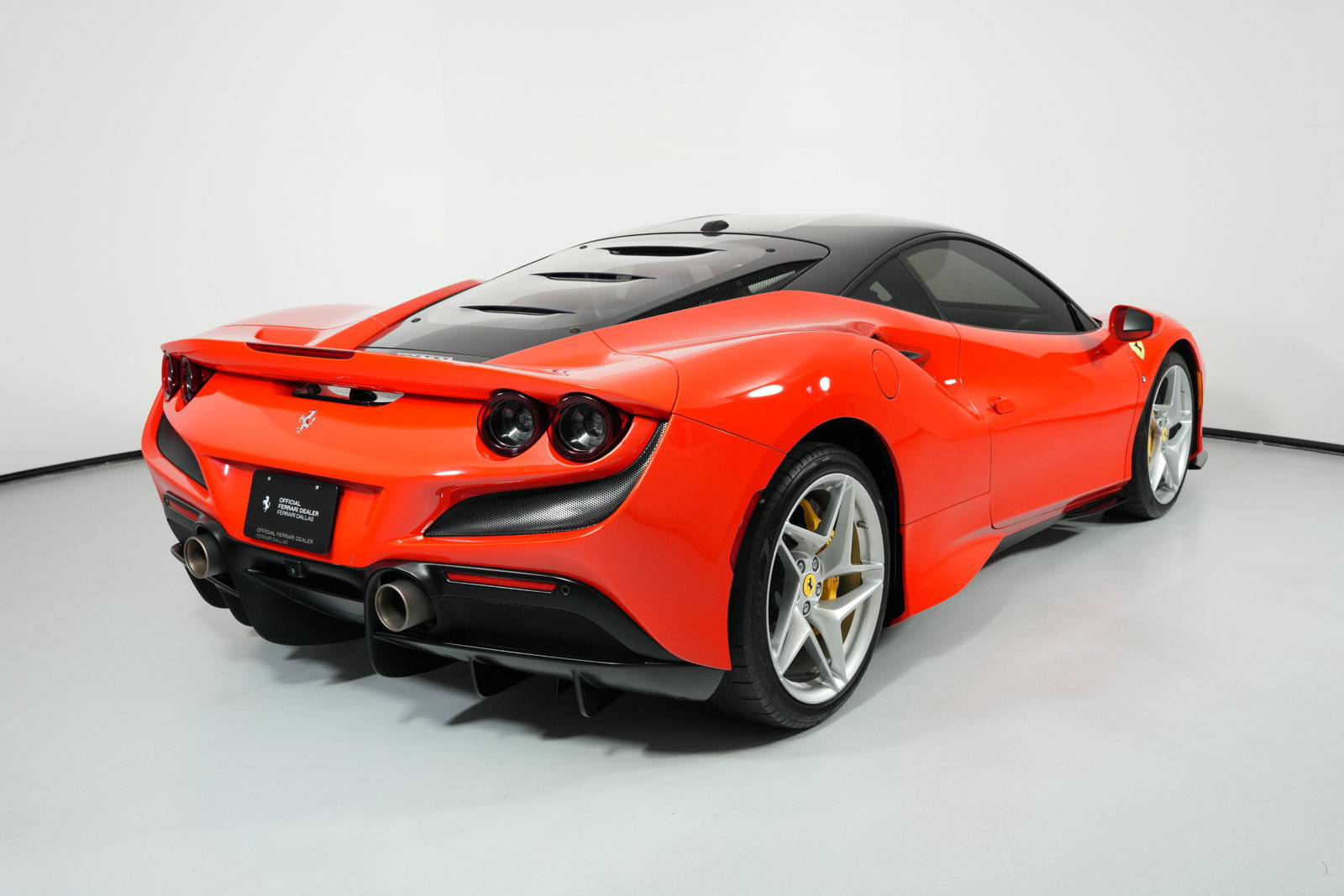 Used 2020 Ferrari F8 Tributo RWD image 14